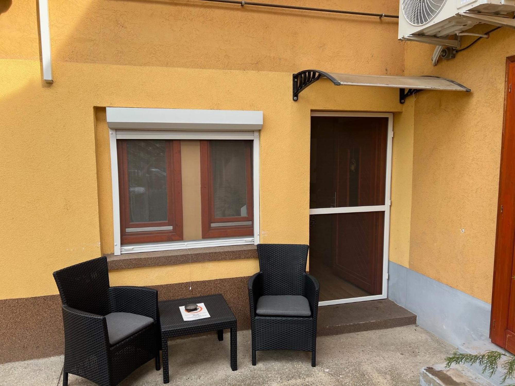 Szahara Vendeghaz Apartment Kerekegyháza Exterior photo
